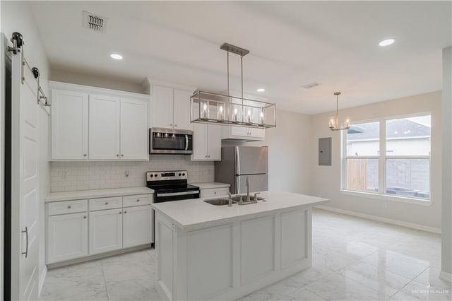 5404 N Crown Point, Pharr, TX 78577