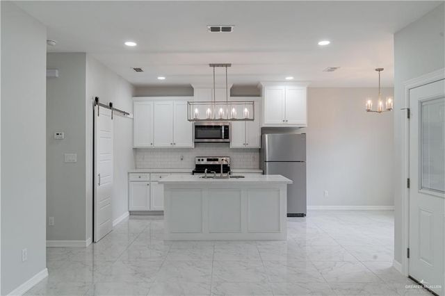 5404 N Crown Point, Pharr, TX 78577