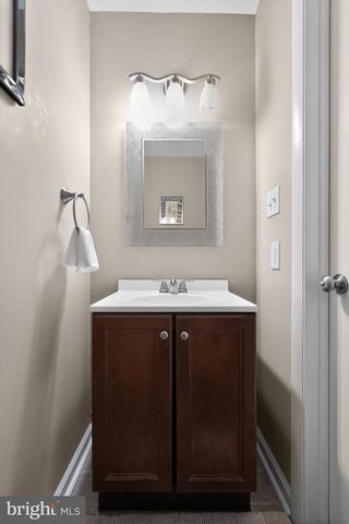 41 BURGUNDY DR, Marlton, NJ 08053