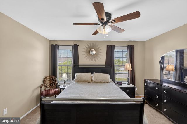 41 BURGUNDY DR, Marlton, NJ 08053