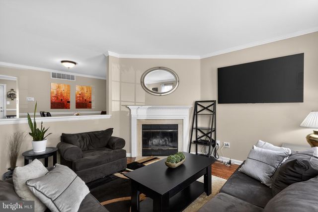 41 BURGUNDY DR, Marlton, NJ 08053