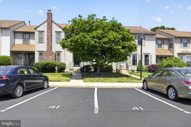 41 BURGUNDY DR, Marlton, NJ 08053
