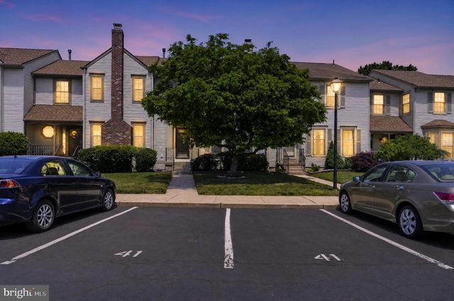 41 BURGUNDY DR, Marlton, NJ 08053
