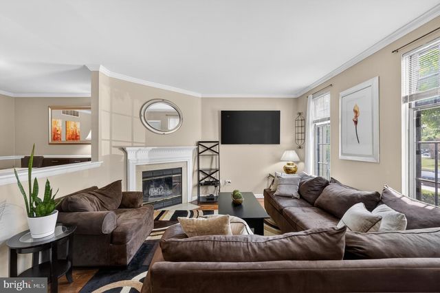41 BURGUNDY DR, Marlton, NJ 08053