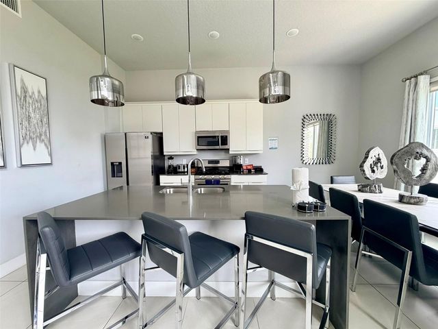 7770 SANDY RIDGE DRIVE 207, Reunion, FL 34747