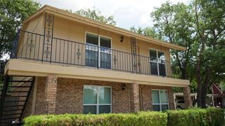 1104 Southmoor Drive B, Arlington, TX 76010