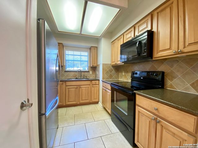 6438 Brookway, San Antonio, TX 78240