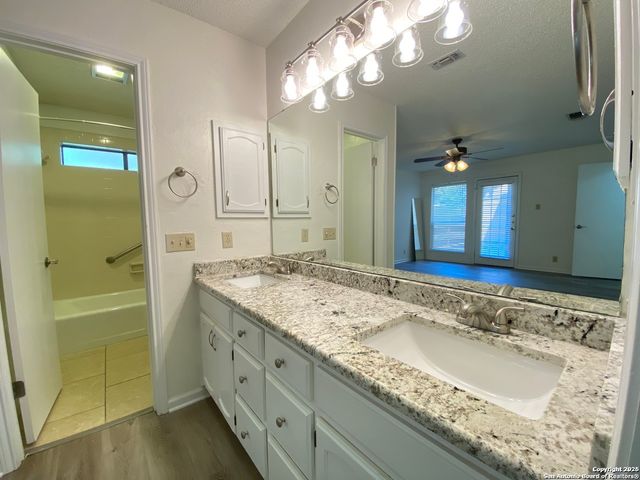 6438 Brookway, San Antonio, TX 78240