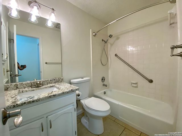 6438 Brookway, San Antonio, TX 78240