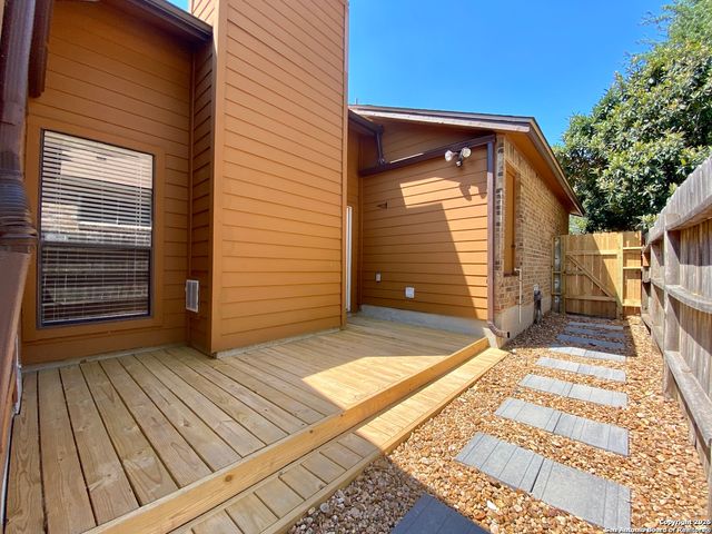 6438 Brookway, San Antonio, TX 78240