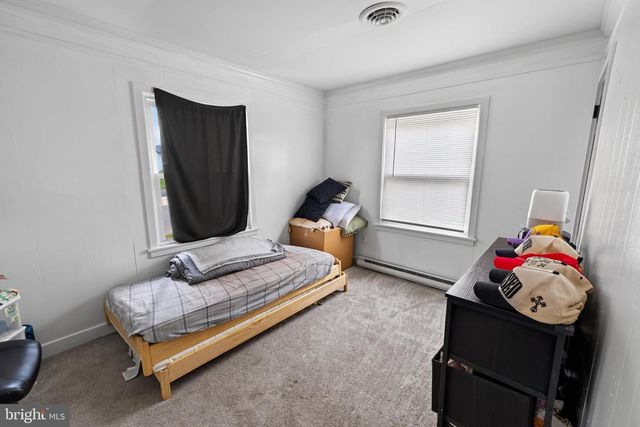 1 E MILBY ST, Harrington, DE 19952