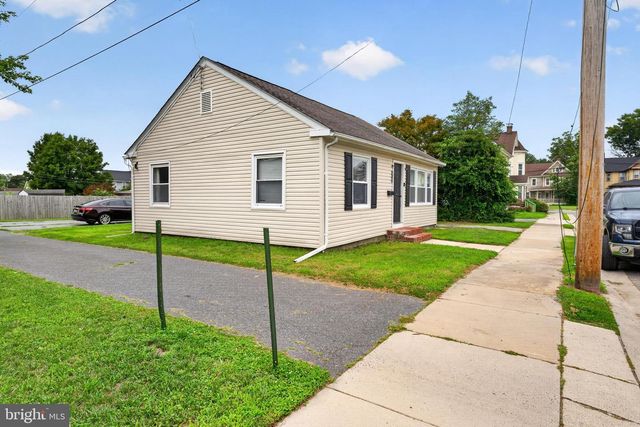1 E MILBY ST, Harrington, DE 19952