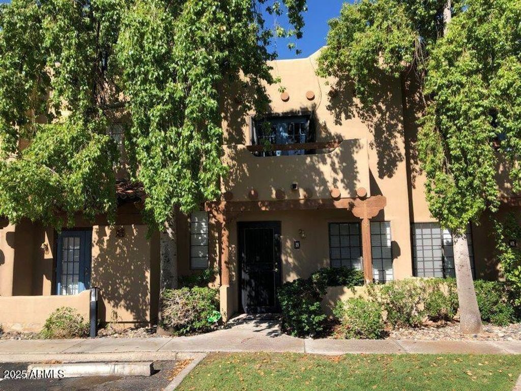 1446 E GROVERS Avenue 6, Phoenix, AZ 85022