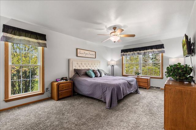1990 Hummingbird DRIVE, Jackson, WI 53037