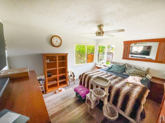 2708 N Maple Avenue, Fresno, CA 93703
