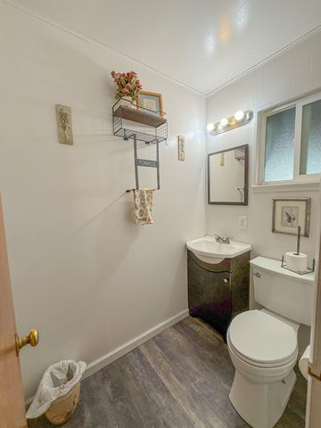 2708 N Maple Avenue, Fresno, CA 93703