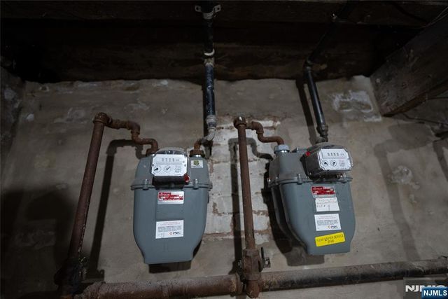 182 Summer Avenue, Newark, NJ 07104