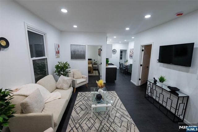 182 Summer Avenue, Newark, NJ 07104