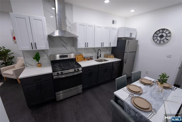 182 Summer Avenue, Newark, NJ 07104