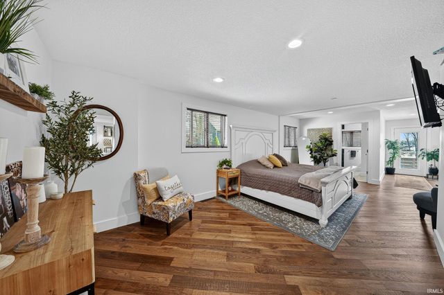 6611 N. Kalorama Rd., Leesburg, IN 46538