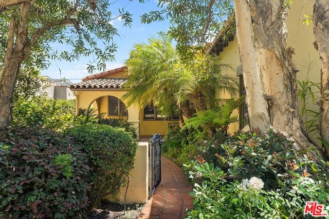 10762 Wellworth Avenue, Los Angeles, CA 90024
