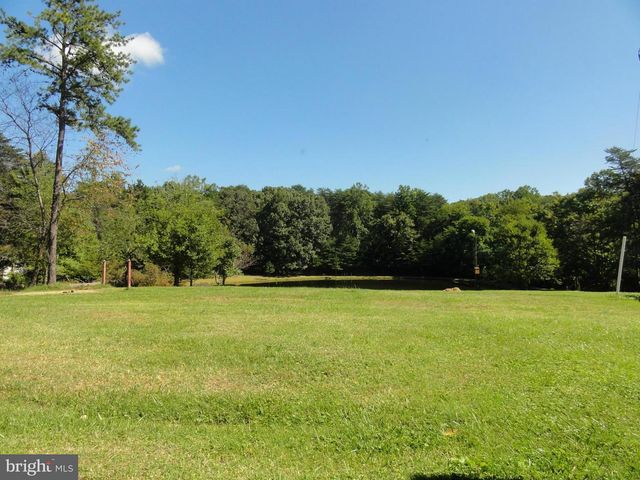 11325 BACON RACE RD, Woodbridge, VA 22192