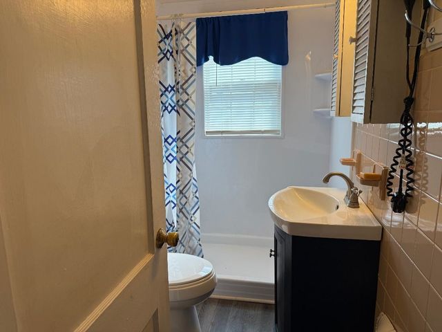 1105 B Street, Ceredo, WV 25507