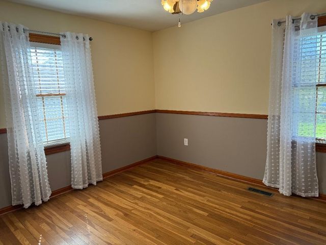 1105 B Street, Ceredo, WV 25507