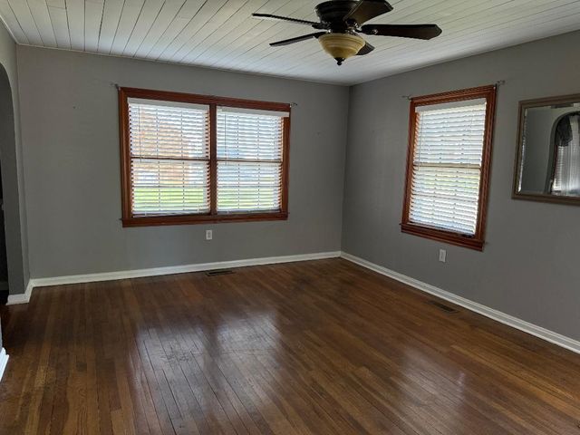 1105 B Street, Ceredo, WV 25507