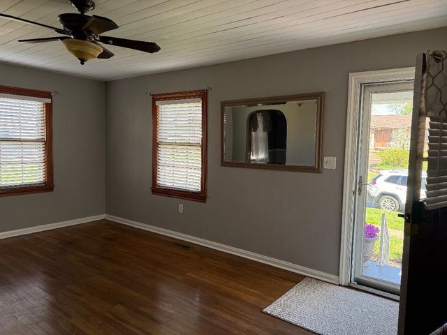 1105 B Street, Ceredo, WV 25507