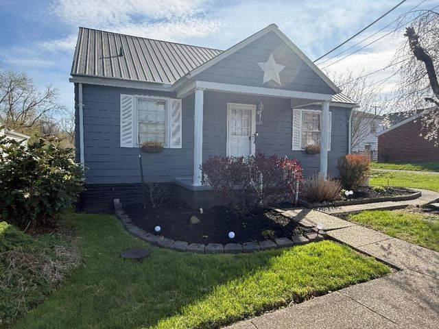 1105 B Street, Ceredo, WV 25507