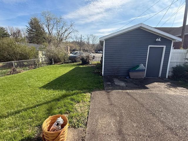 1105 B Street, Ceredo, WV 25507