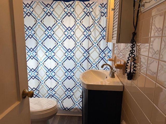 1105 B Street, Ceredo, WV 25507