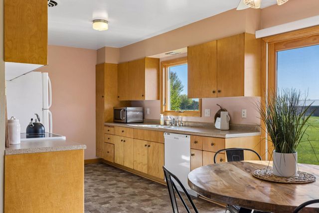 981 County Road A, Hudson, WI 54016