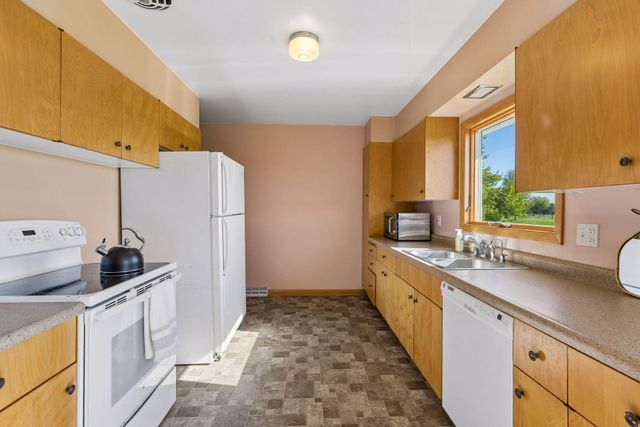 981 County Road A, Hudson, WI 54016