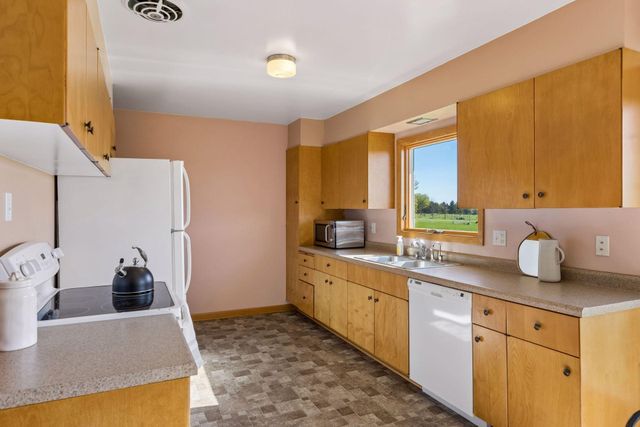 981 County Road A, Hudson, WI 54016
