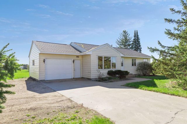 981 County Road A, Hudson, WI 54016