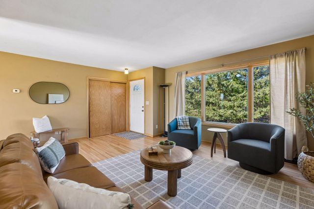 981 County Road A, Hudson, WI 54016