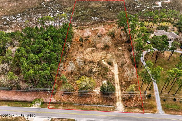 6121 Mary Mahoney Drive, Ocean Springs, MS 39564