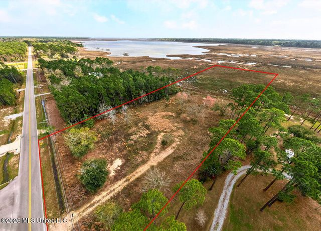 6121 Mary Mahoney Drive, Ocean Springs, MS 39564