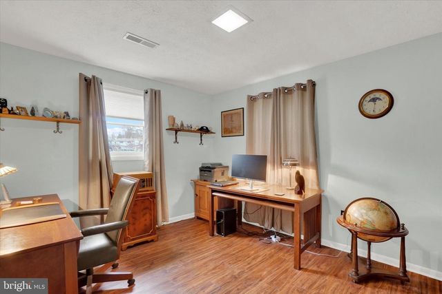 16 DICKINSON CT, New Freedom, PA 17349