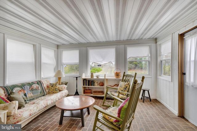 16 DICKINSON CT, New Freedom, PA 17349