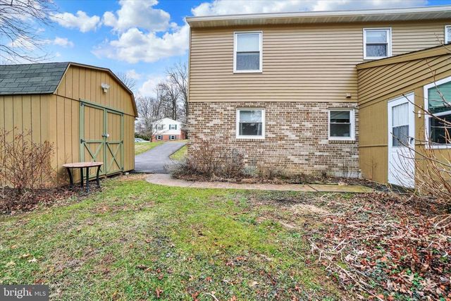 16 DICKINSON CT, New Freedom, PA 17349