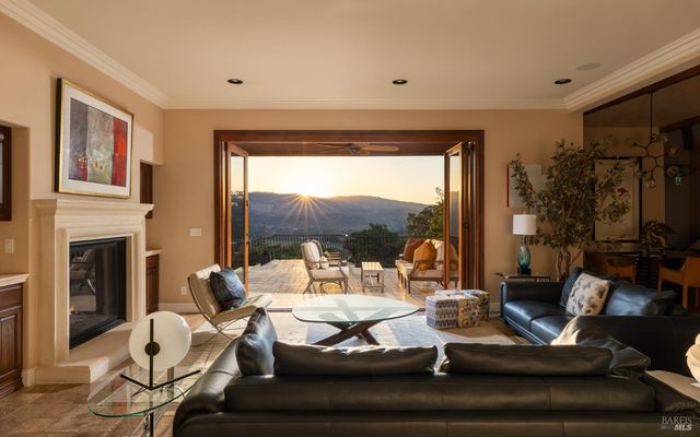 1312 Summit Dr, Calistoga, CA 94515