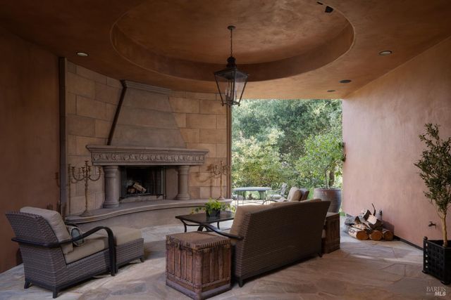 1312 Summit Dr, Calistoga, CA 94515