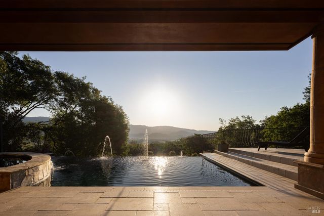 1312 Summit Dr, Calistoga, CA 94515