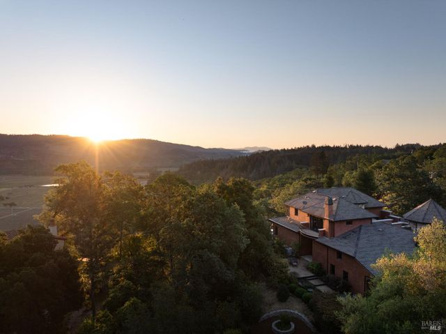 1312 Summit Dr, Calistoga, CA 94515