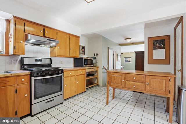 407 READING ST, Pennington, NJ 08534