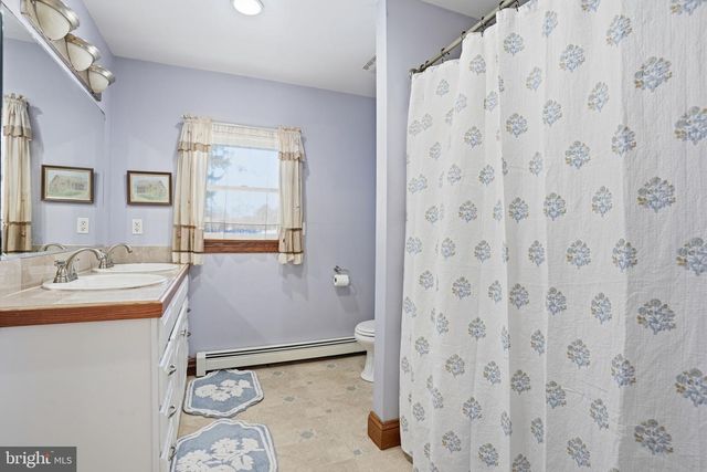 407 READING ST, Pennington, NJ 08534