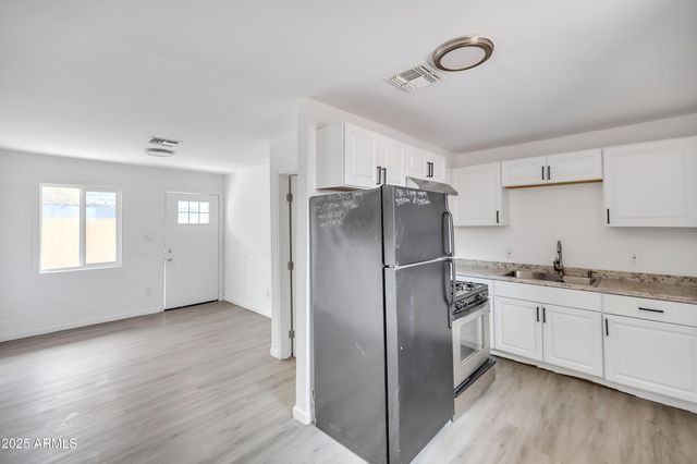 1330 W FILLMORE Street, Phoenix, AZ 85007